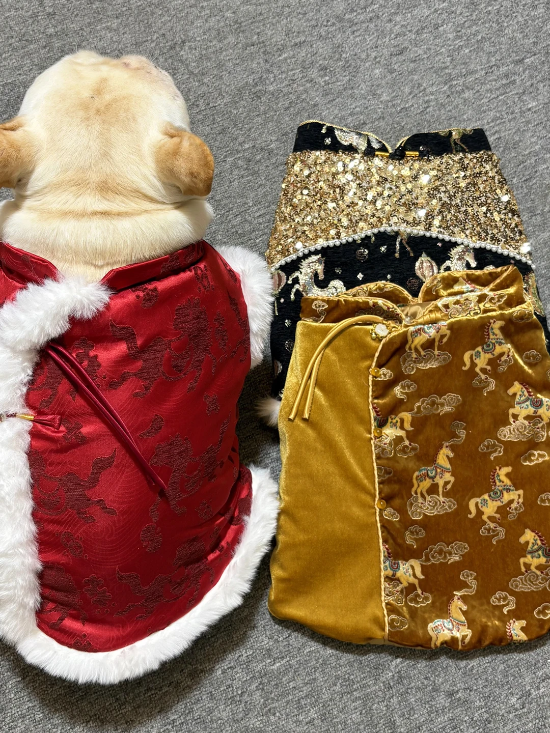 

Chinese Style Thickened Cotton New Year Costume for Dogs Winter Warm Vest Dog Clothes Pekingese Bulldog New Year Greeting Clo...