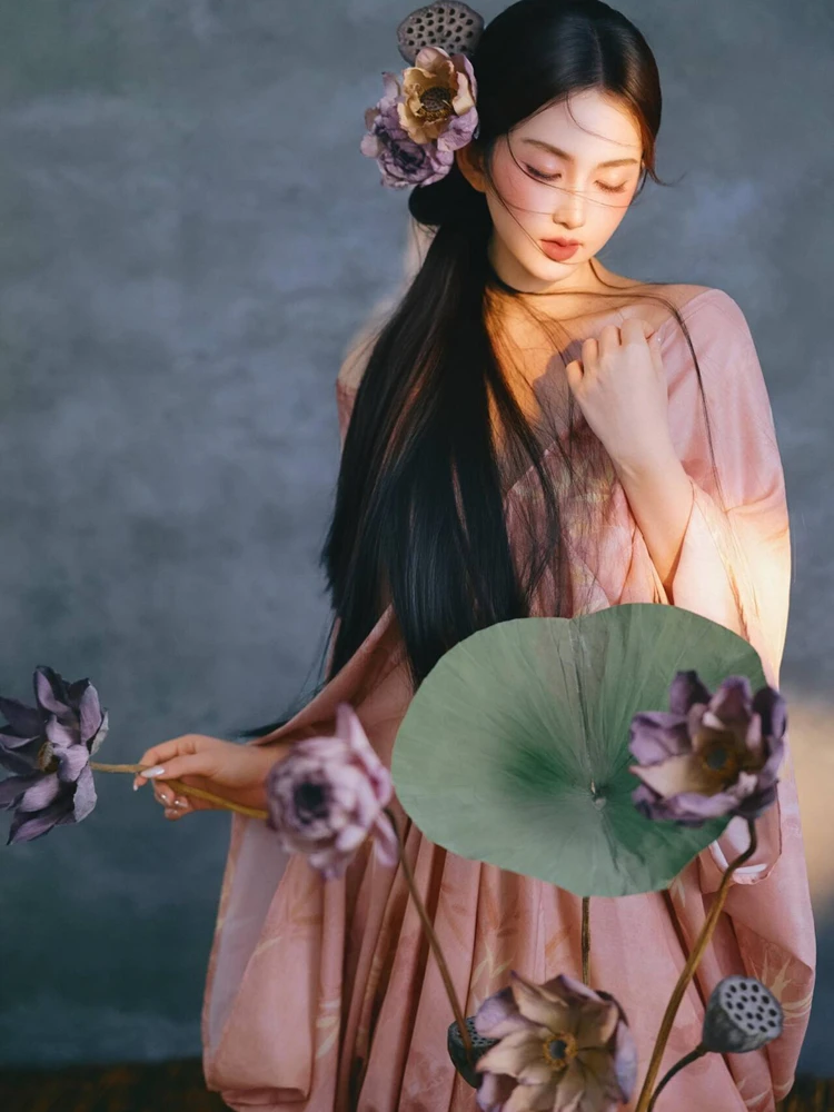 

2026 New Chinese Style Zen Atmosphere Cold Tone National Trend Small Personal Portrait Photography Artistic Clothing