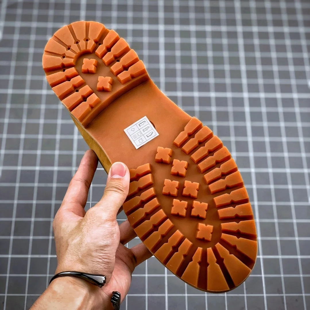 العلامة التجارية الفاخرة 10061/10361 الرجال عالية أعلى أحذية حذاء من الجلد مارتن الأحذية زوجين حذاء كاجوال أحذية رياضية مقاومة للماء العلامة التجارية المبيعات المباشرة #6