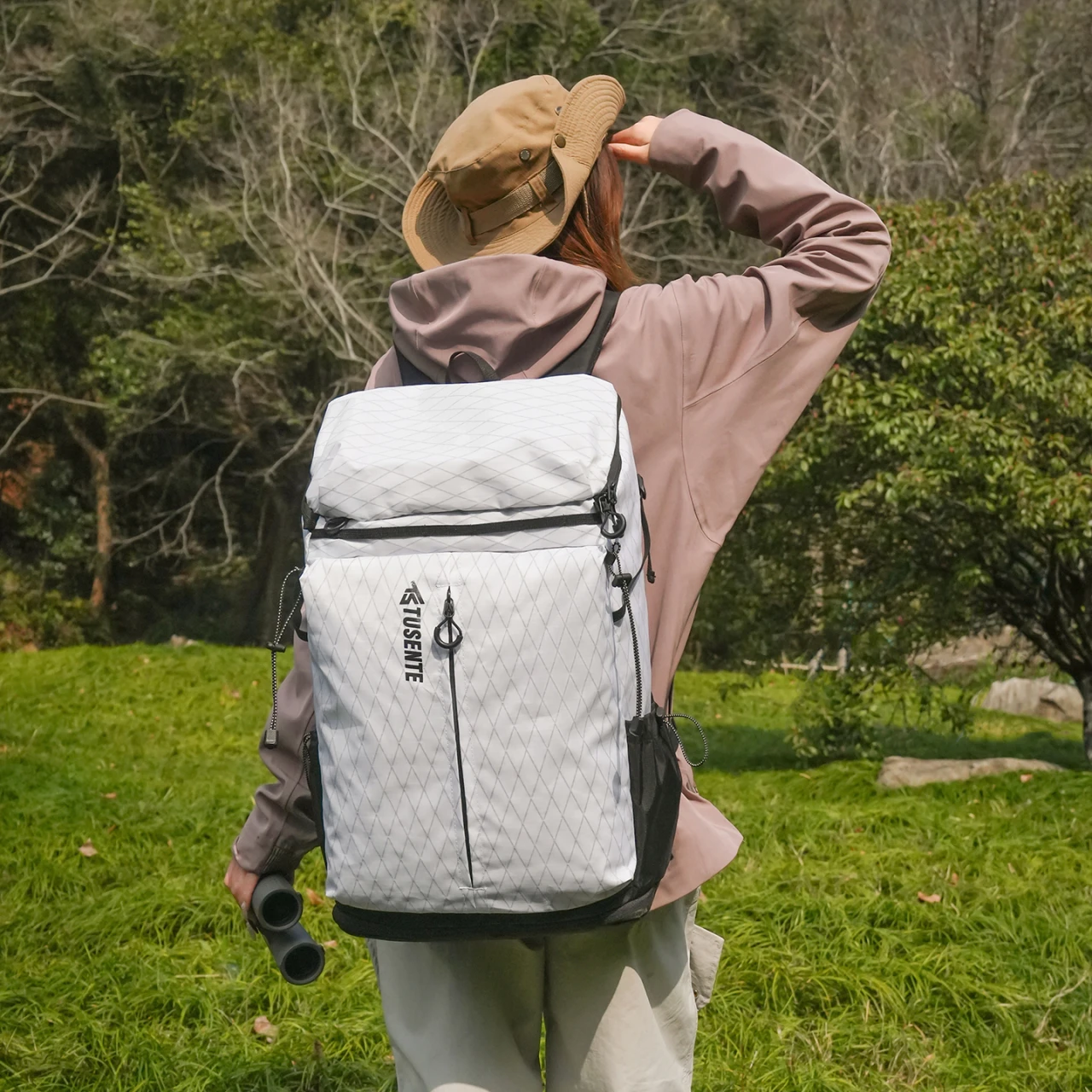 Unisex Large Capacity Sports Gym Bag Men Women Fitness Backpack Waterproof Multi-Functional Travel Pack Sports Shoulder Bags
