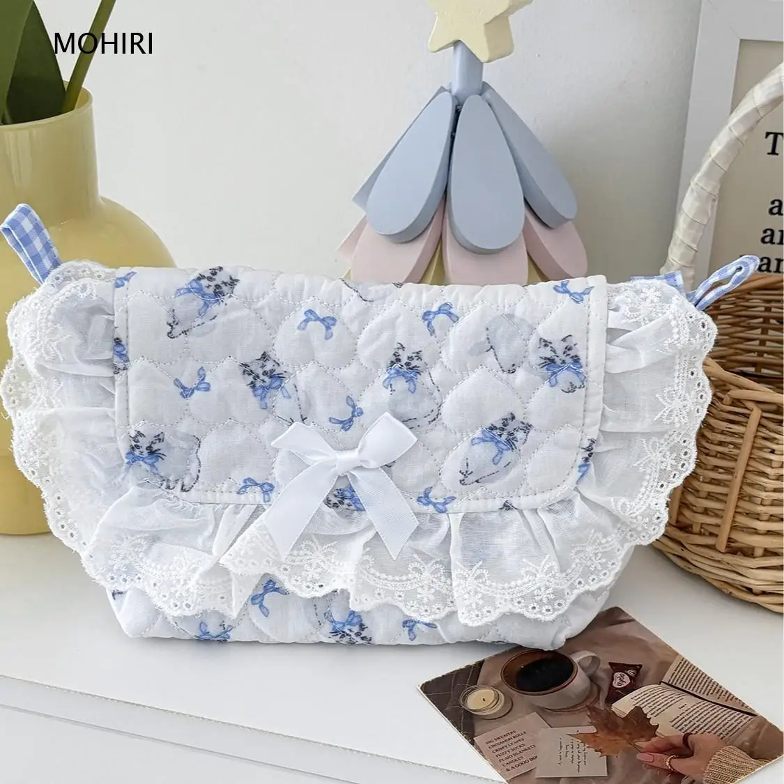 2026 Sweet Floral Print Quilted Crossbody Bag Lace Trim Bow Decor Cosmetic Organizer Pouch for Women