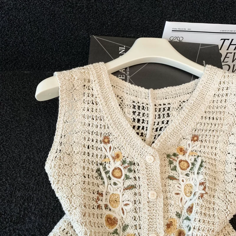 Bild 4: Grassland Dressing Art Retro-Strickjacke mit gestickten Blumen, gestapelte kleine Weste, schmales Damen-Top j1057