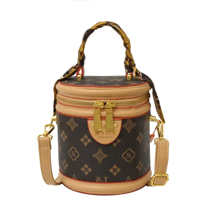 2025 شتاء 543 موضة شعبية جديدة حقيبة يد كاجوال برميل حقيبة متعددة الاستخدامات كبار ركاب الكتف رسول حقيبة نسائية #4