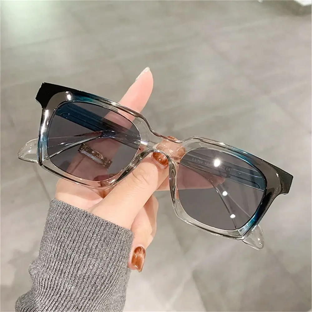 Retro Striped Temples Double Color Sunglasses Classic Trendy Designer Style Shades UV400 Eyewear for Women