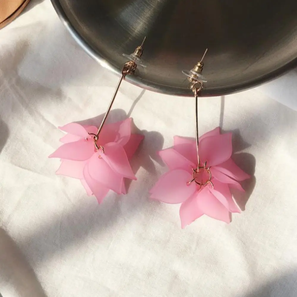 Dangle Earrings for Women 2024 Trending Pink White Acrylic Leaf Flower Drop Earrings Wedding Party Girls Bridesmaid Jewelry