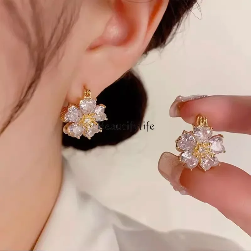 

Green zircon two-wearing earrings temperament fashionable and versatile double-sided earrings