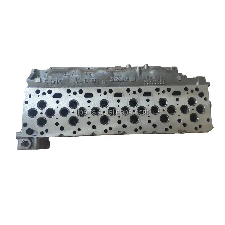 Pickup car diesel engine parts ISB6.7 ISDe cylinder head 3977225