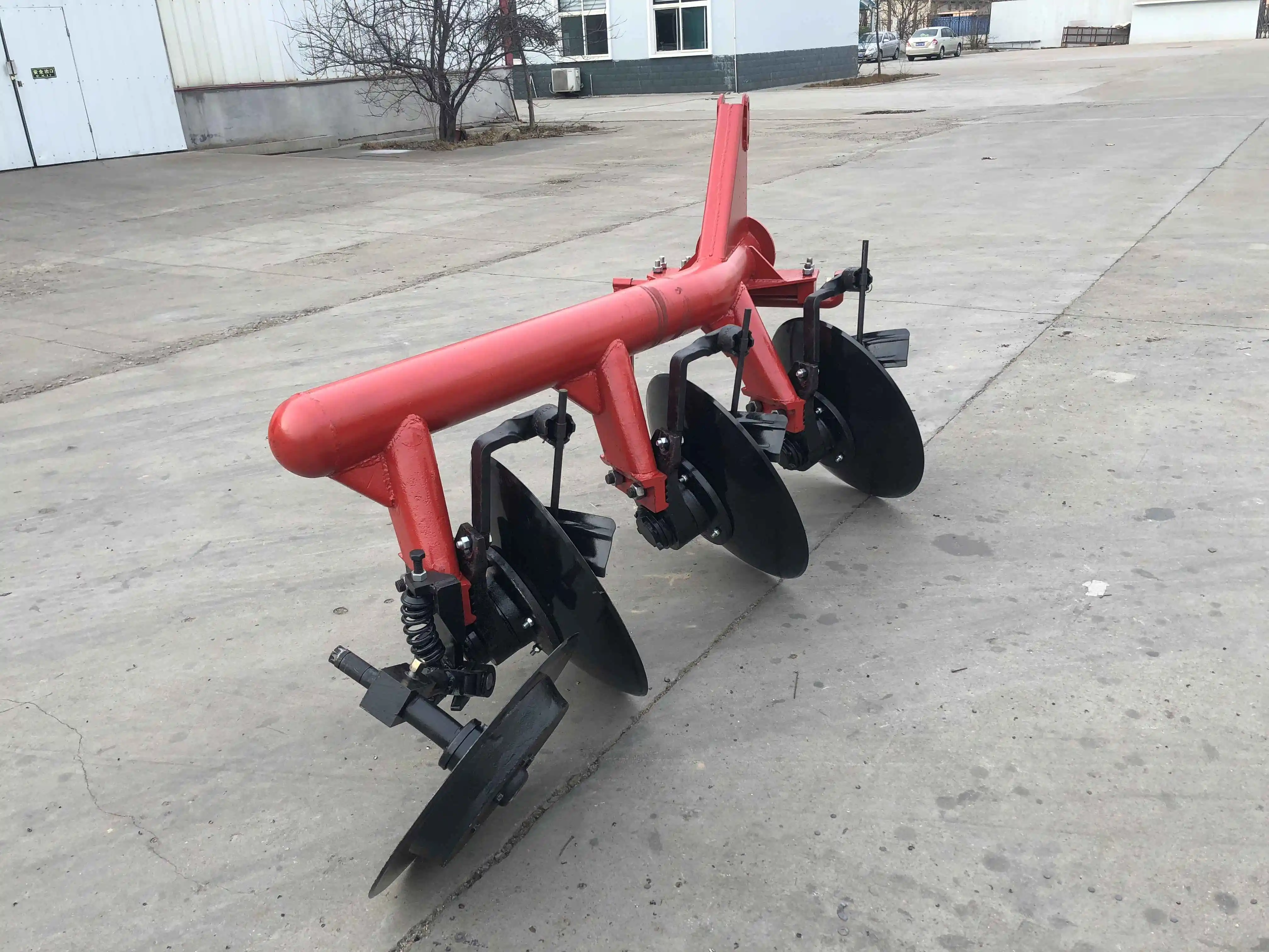 Chinese Agricultural Plow Farm Cultivator Machine 2 Blade 3 Blade 4Blade Disc Plow for Tractor view 4