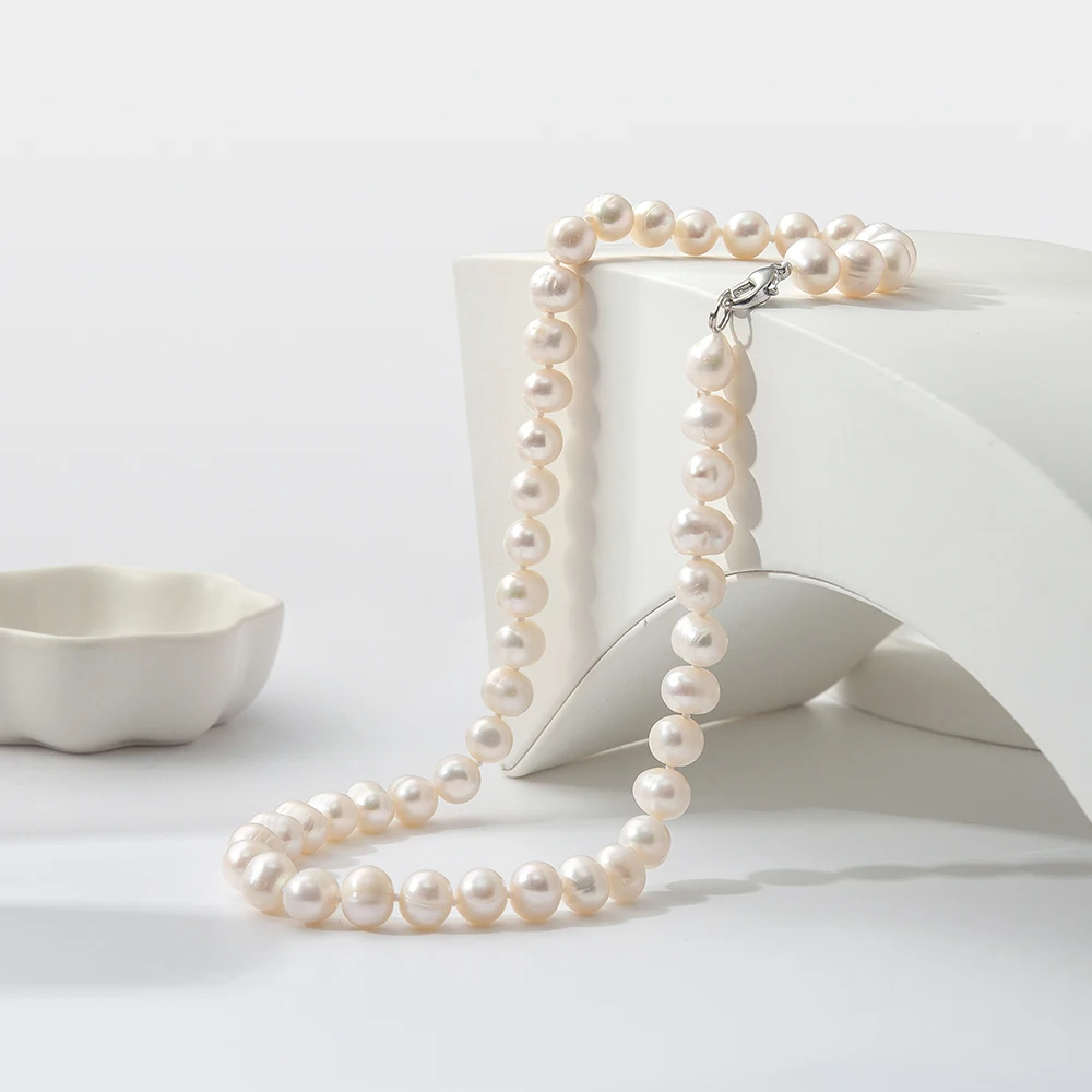

8-9mm Potato Shape Natural Pearl Necklaces Freshwater White Pearl Lobster Clasps Classic Feminine Jewelry Women Birthday Gifts