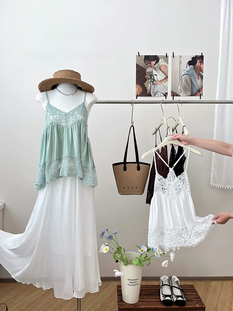 Elegant V-Neck Lace Splice Tank Top Women's Summer Fashionable Hollow out Design Inner And Outer Wear Short Length