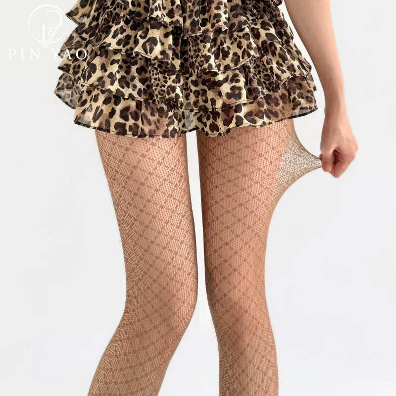 Sexy Hollow Out Pantyhose With Tiny Grid Fine Mesh Texture Elegant Lady Fishnet Tights Lace Floral Pattern Sheer Stockings