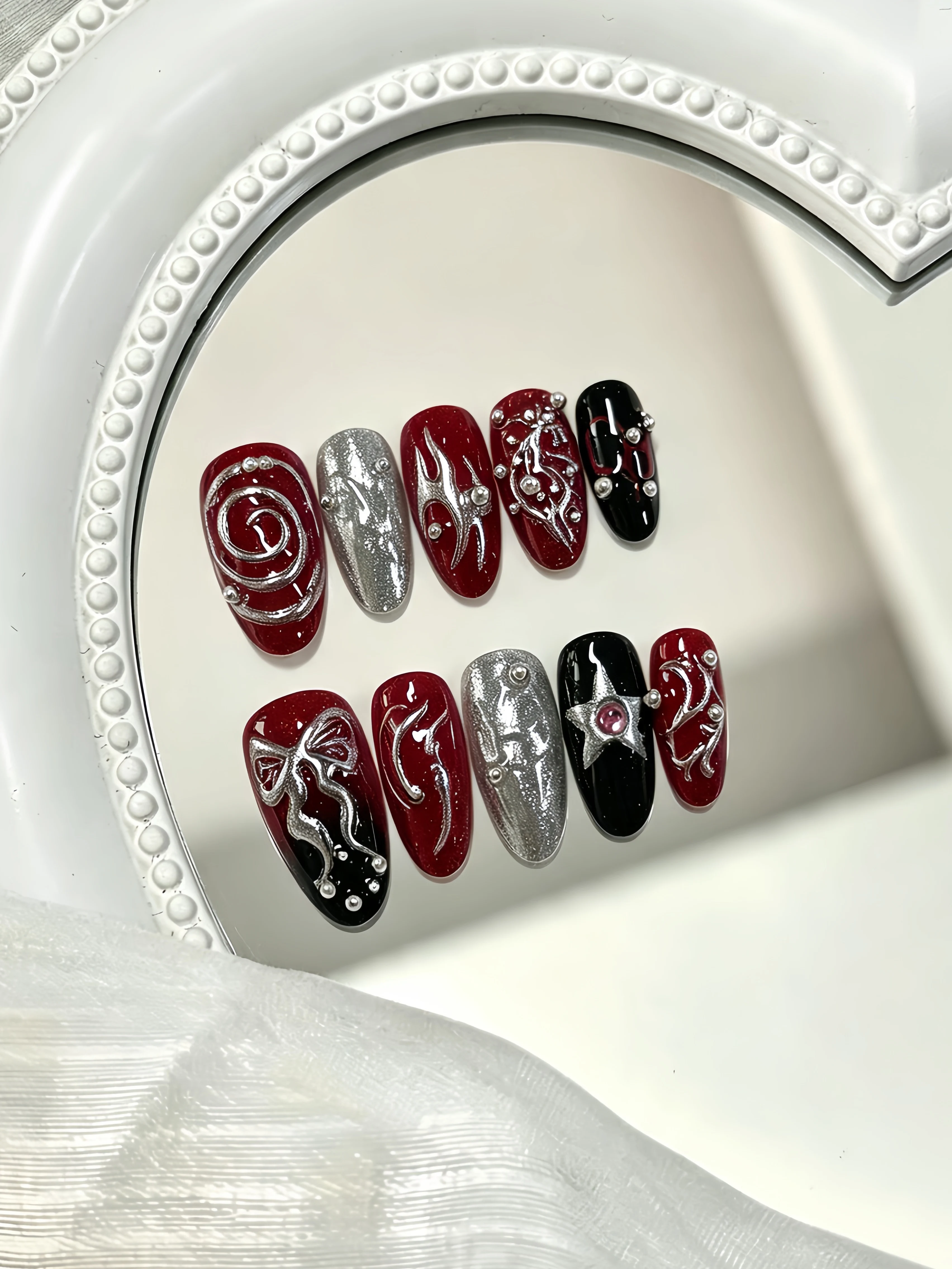 Nail Art Fake Nails - 10 mandelförmige Press-On-Nägel, künstliche Nägel verziert