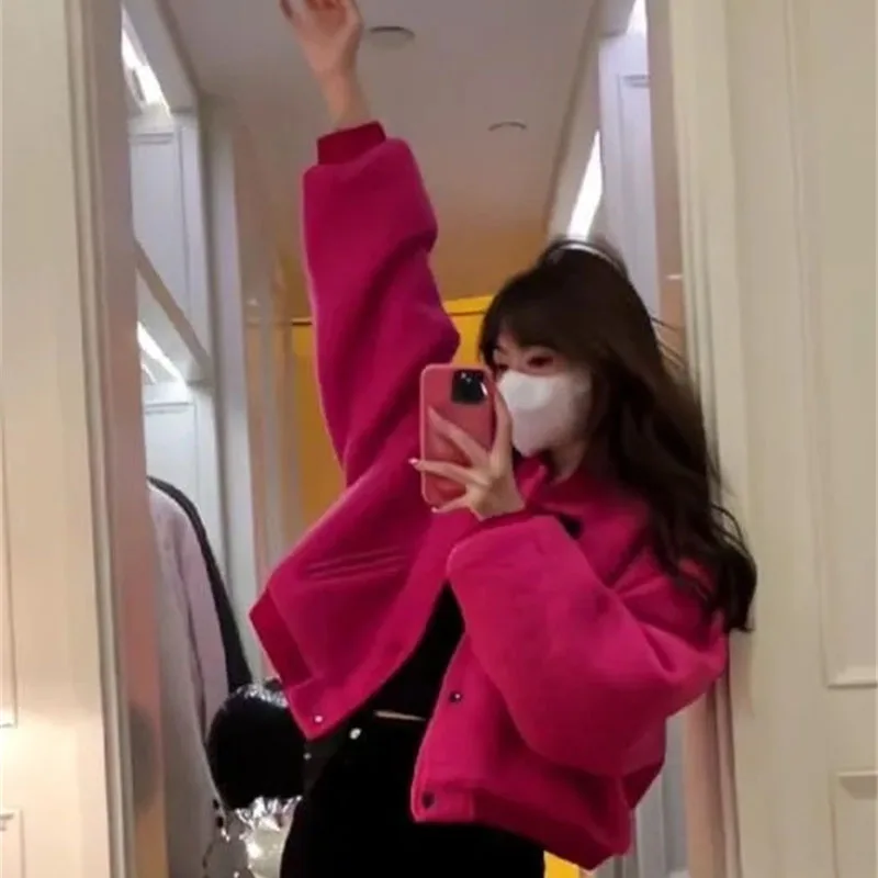 เสื้อแจ็คเก็ตสั้นผู้หญิงสำหรับฤดูใบไม้ร่วงและฤดูหนาว แฟชั่นสไตล์เกาหลี ตกแต่งผ้าขนแกะ แขนยาว สวมใส่สบาย