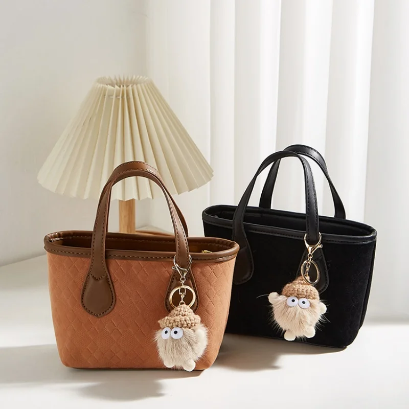 

European American Retro Tote Bag, Korean Fashion Shoulder Bags Advanced Simple Handbag New Large Capacity Pendant Versatile Bags