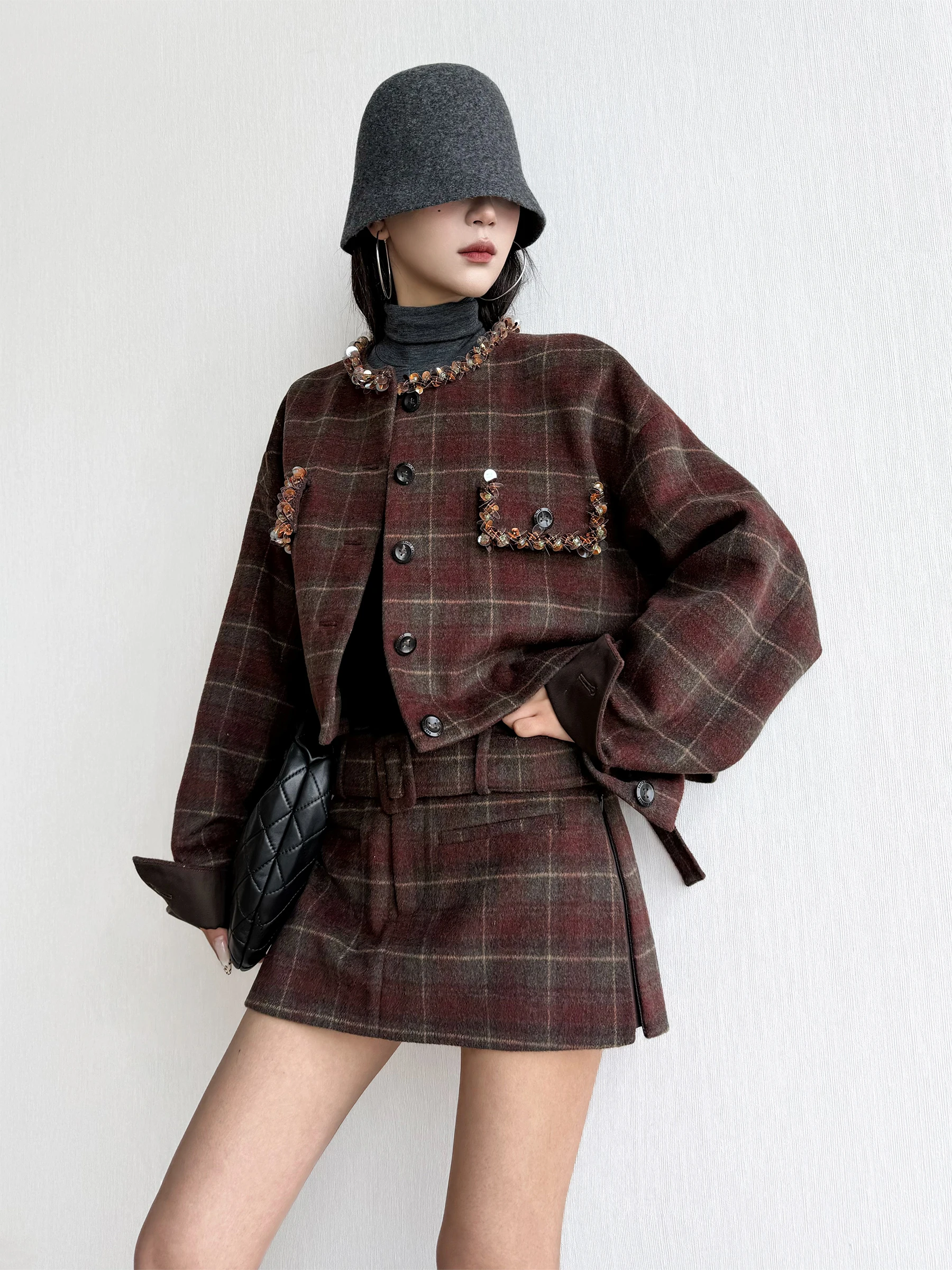 

NancyCavally Smooth Woolen Plaid Jaet And ort Skirt Set Women's Faion Winter Outfit Anti-Wrinkle Medium Thin
