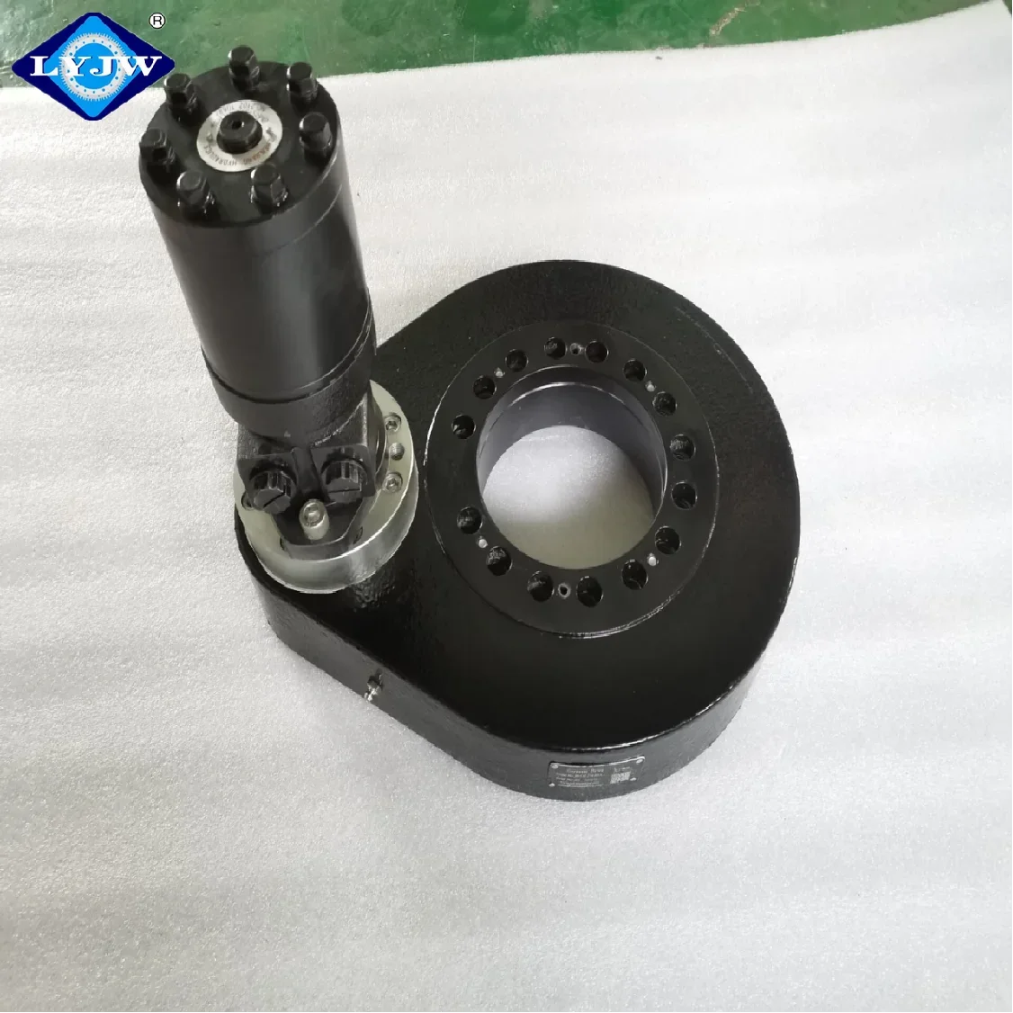 Luoyang JW Spur Gear Enclosed Housing Rotary Drive Slewing Drive With Hydraulic/AC Motor SP9 For Industrial Machine