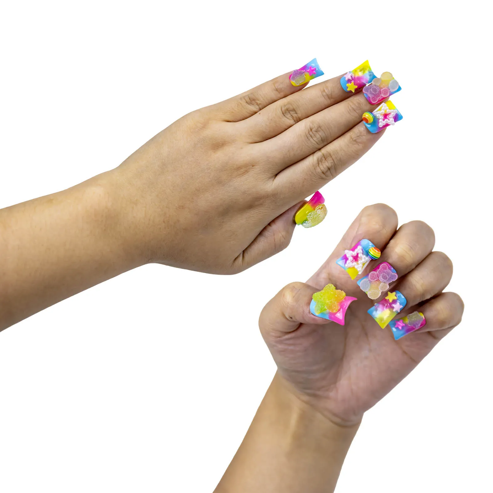 เล็บปลอมทำมือ สไตล์ลูกกวาดสุดฮิต ทรงปากเป็ดสั้น แฟชั่นหวานซ่อนเปรี้ยว