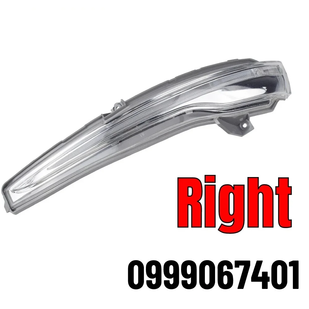 

1PC Right Side Mirror Repeater Indicator Lamp For Mercedes W205 C-Class 0999067401 Durable Mirror Repeater Indicator Light