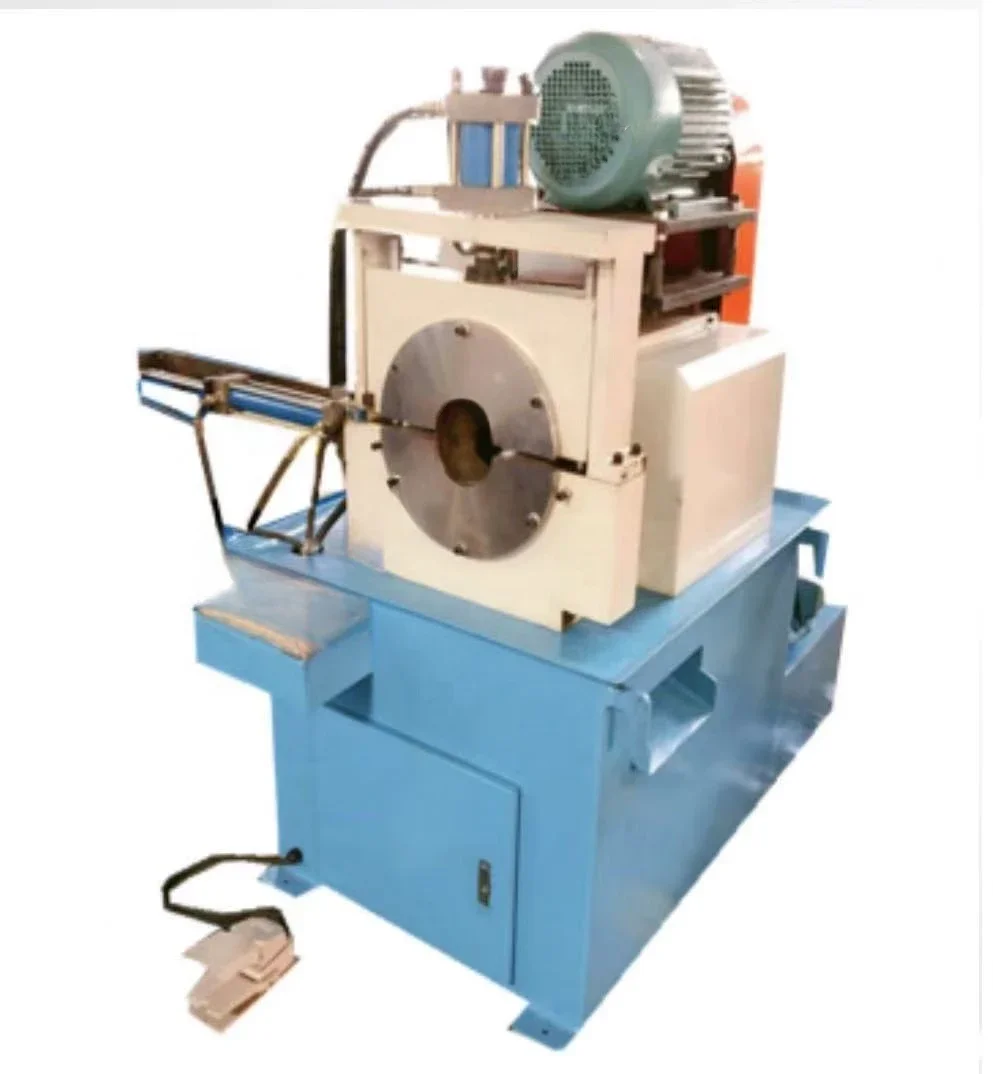 Steel pipe end chamfering machine, pipe rod chamfering machine, solid rod chamfering machine