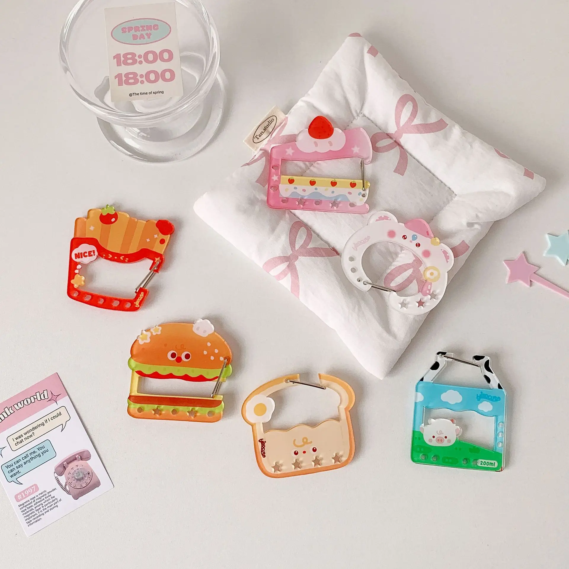 الكرتون همبرغر البطاطس المقلية الاكريليك مفتاح الديكور الحلو فتاة حقيبة سحر معلقة مشبك حلقة تسلق الطلاب حقيبة مدرسية قلادة