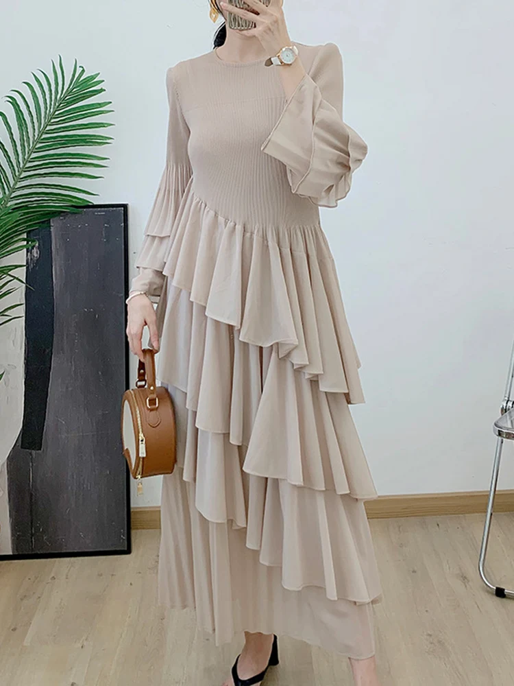 LANMREM Irregular Ruffles Pleated Dress For Women Fashion Long Sleeves Solid Color Dresses Evening Party 2024 New 2DA3391