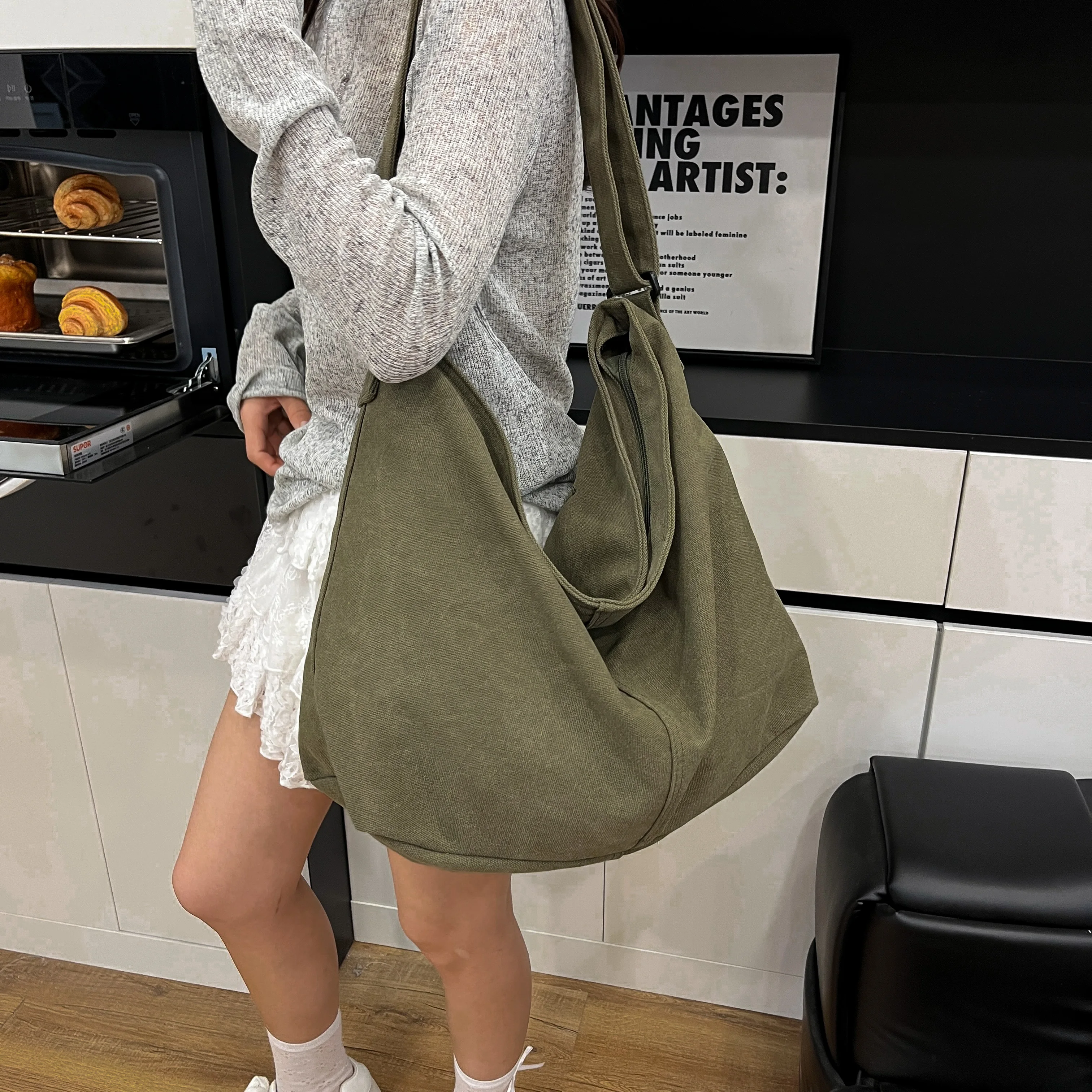 

Large Capacity Canvas Shoulder Bags Unisex Solid Big Hobo Bags Korea Style 100% Cotton Crossbody Bags Army Tooling Packages