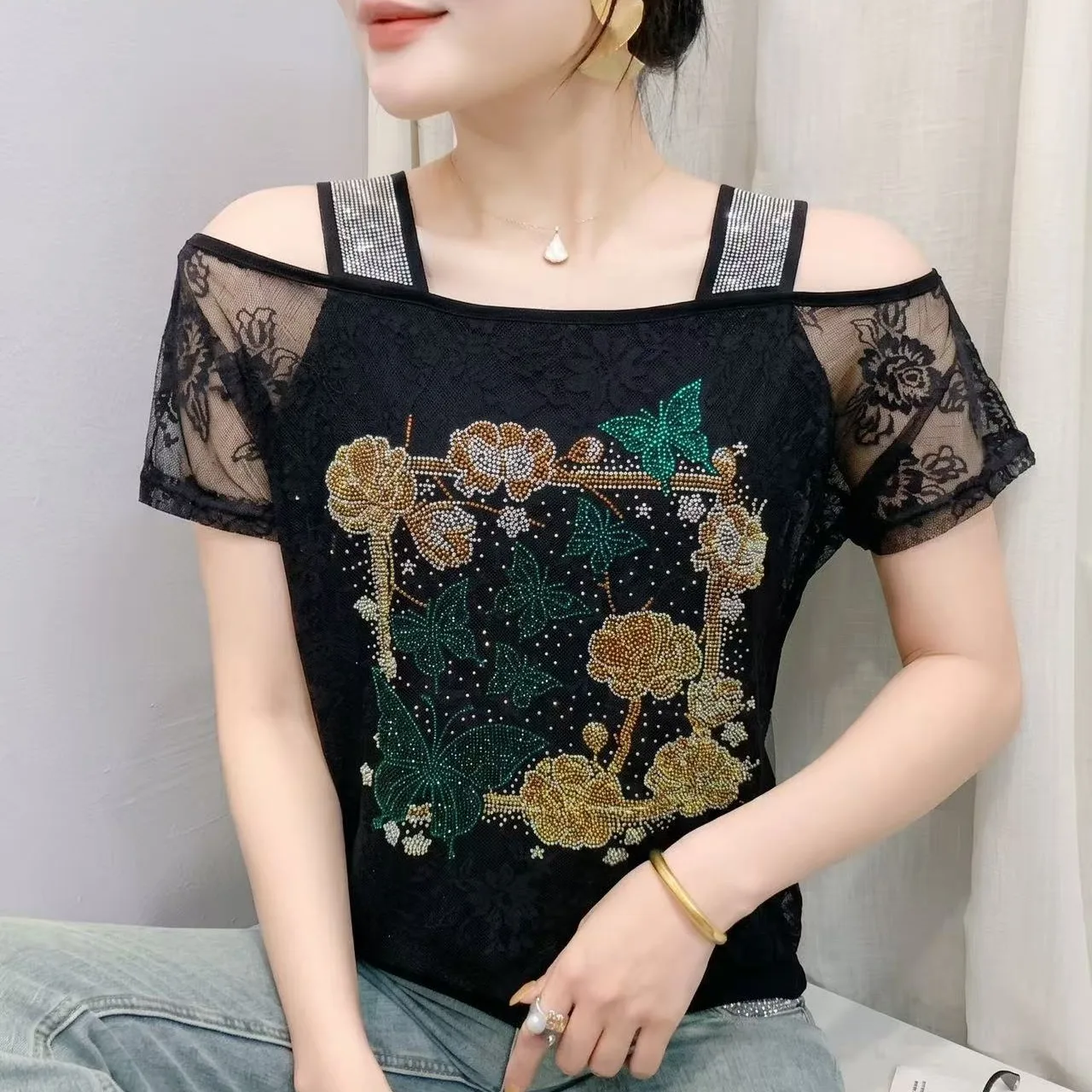 

Summer Women's Lace Slim Fit Shoulder Bared Drill Glitter Korean Style Top Fashionable Trendy Small Shirt Casual Commute Style