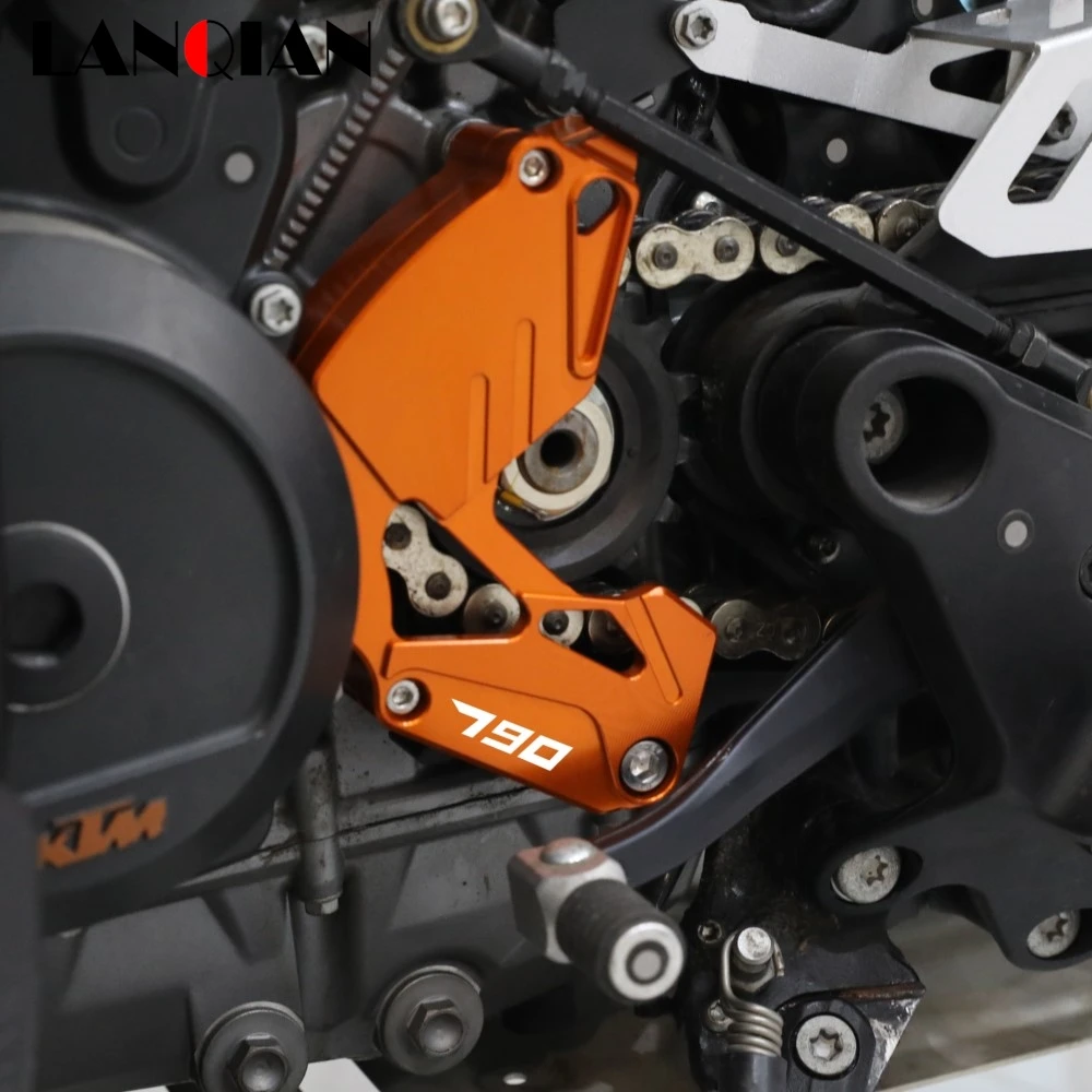 

For 790/890 Adventure/S/R 790/890 Duke 2019-2024 2025 Motorcycle Front Sprocket Chain Cover Guard Protection Chain Guaud Cover