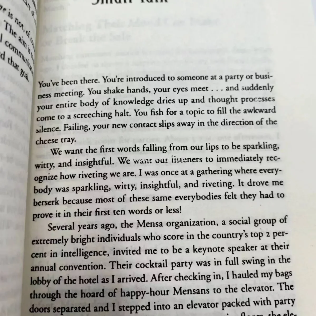 Papierbücher „How To Talk To Anyone“: 92 kleine Tricks für große Erfolg