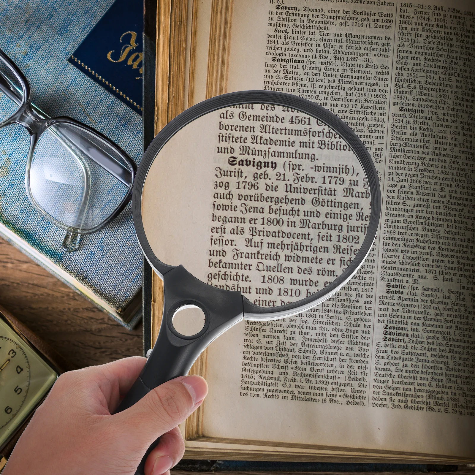 

Portable Elderly Magnifier with Light Fine Workmanship Good Texture Practical for Reading Viewing Details Magnifier with Light