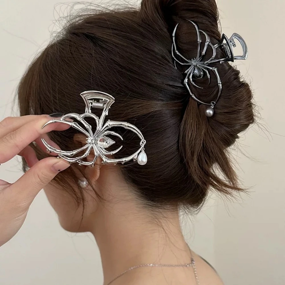2025 Halloween Black Spider Hair Claw Clips with Pearl Charm Design,Metal Gothic Punk Hair Clips Strong Hold Hair Accessories