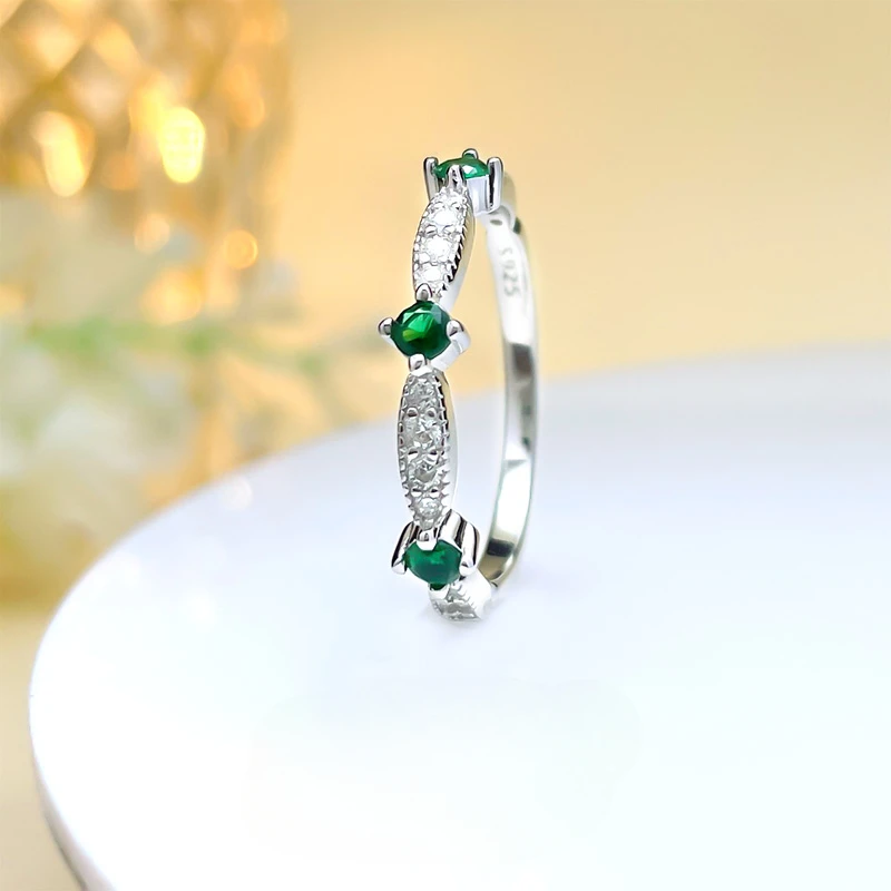 Diamond Ring for Women S925 Pure Silver Colored Diamond Simple and Fashionable Blue Treasure Green Diamond Wedding Jewelry