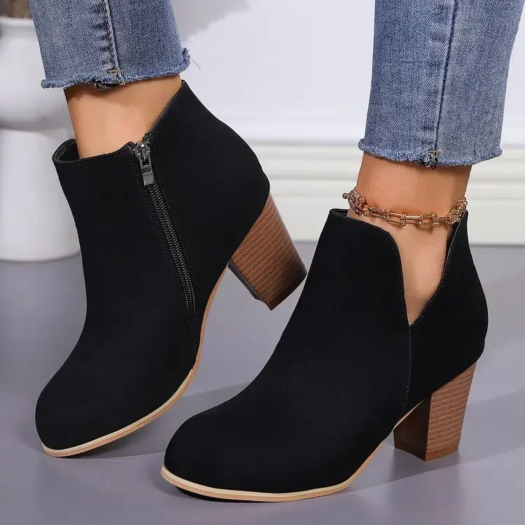 

Autumn and Winter New Women's Fashion Ankle Boots Thick High Heel Boots Women's Outdoor Middle Heel Side Zipper Boots Women's