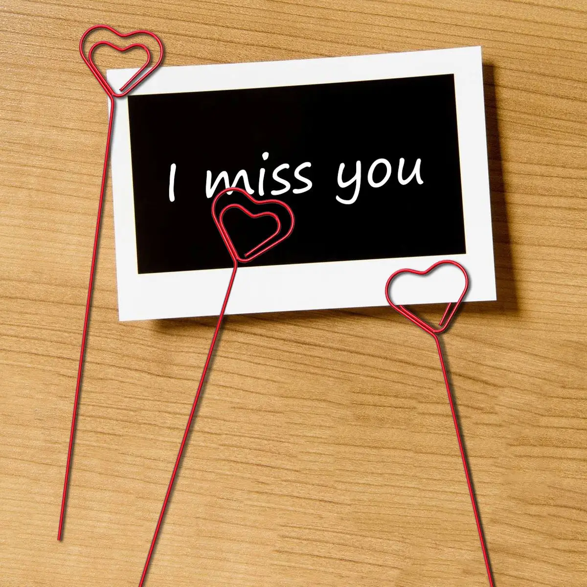10Pcs Metal Table Holder Clips Unique Love Heart Shape Photo Memo Holders for Home .2x200mm Red Metal Photo Clip