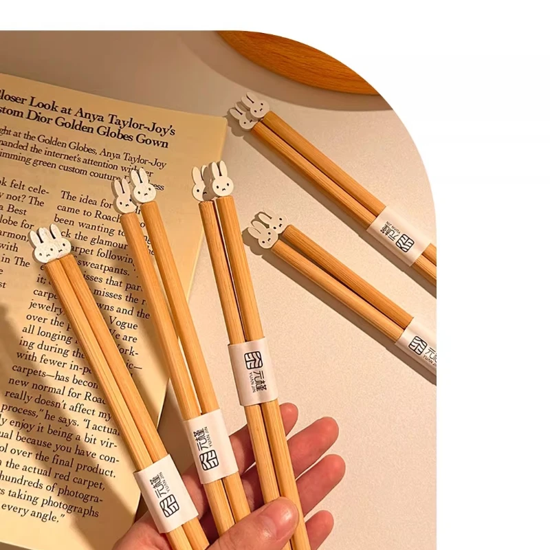 Miffy pauzinhos domésticos, boneca tridimensional, utensílios de mesa, design de nicho, pauzinhos de refeição separados, presente de feriado para meninos e meninas