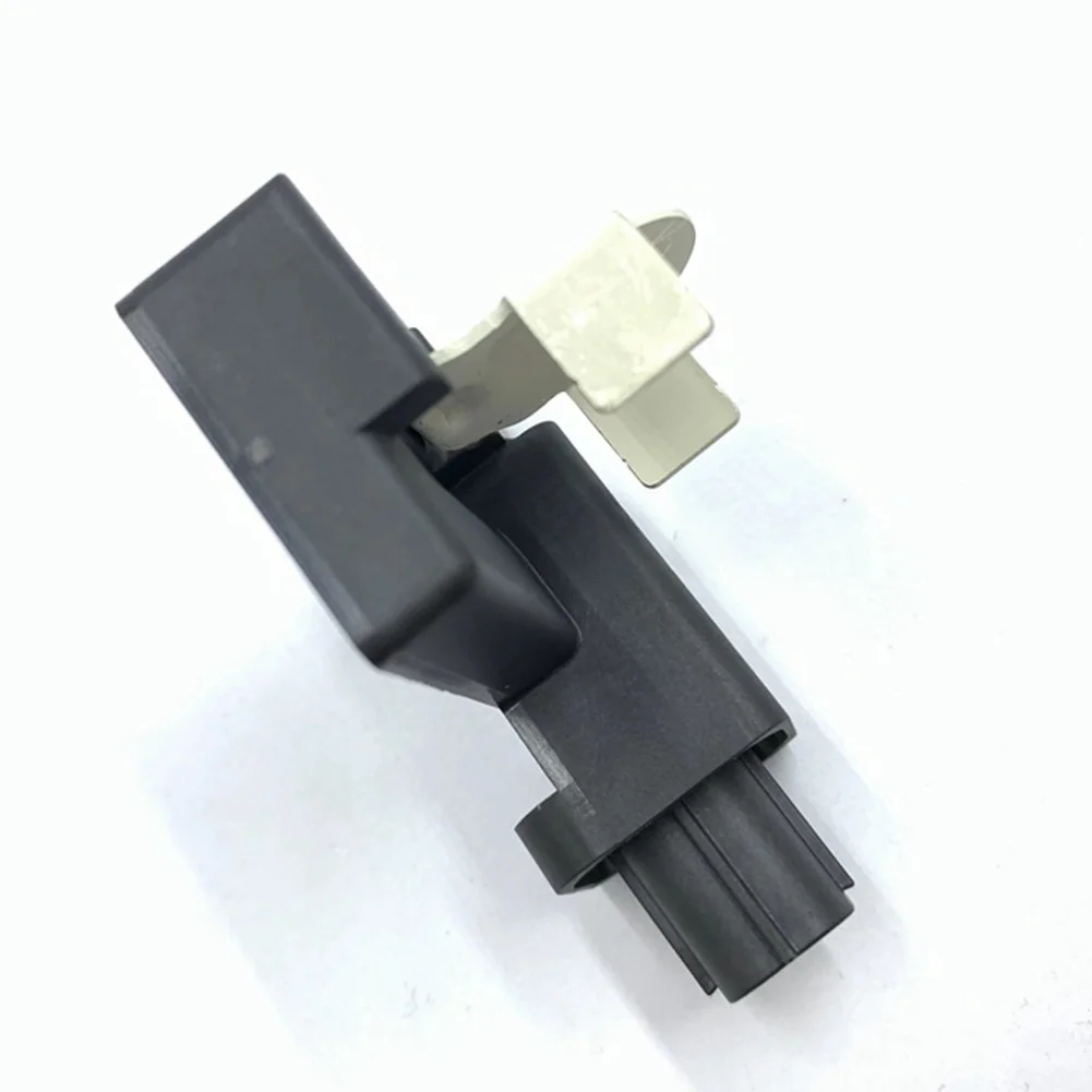 Czujnik prądu akumulatora 2885028040 do Toyota RAV4 i Lexus GS450H, plastikowo-metalowy, bezpośredni zamiennik.