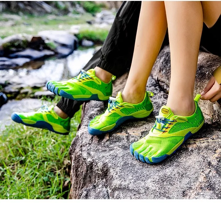 New 2025 Anti-Slip, Wear-Resistant Walking Shoes with Strong Grip High-Quality Casual Sports Shoes Excellent