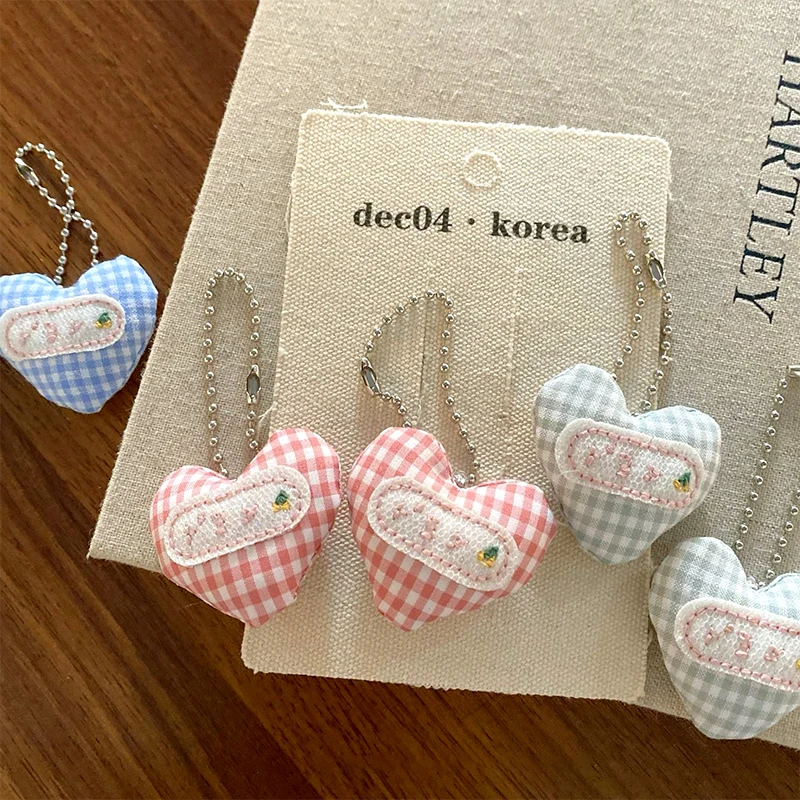

Korean Cute Cotton Love Heart Bag Pendant Keychain Fresh Heart-shaped Embroidery Mobile Phone Key Chain Backpack Decoration