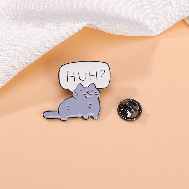 New Cartoon Cute Cat Brooch Fashion Casual Commute Alloy Badge Pin DIY for Clothes Bags Shoes Hat Scarf T-shirt Jeans Decoration