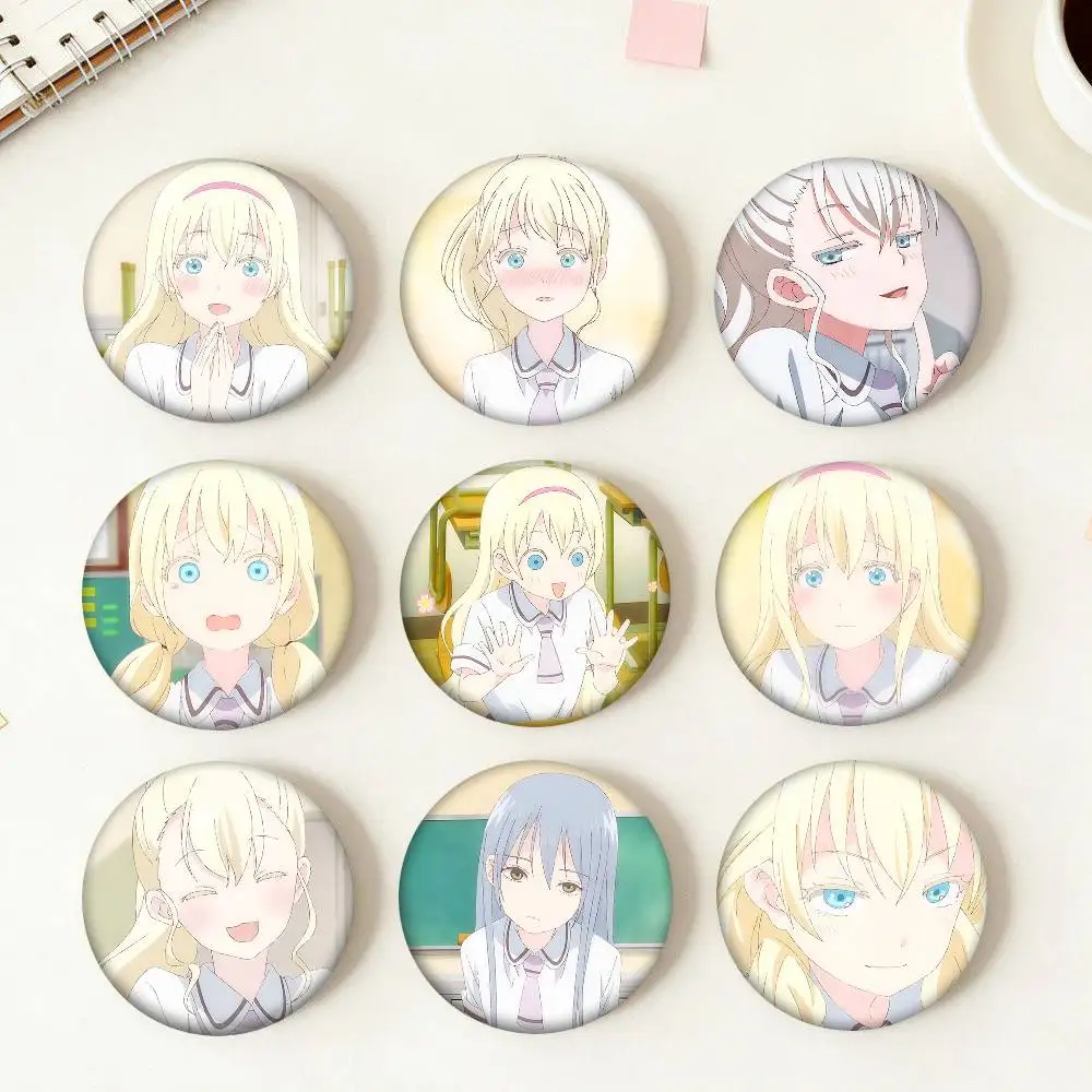 1 Stück Anime Asobi Asobase Charaktere im Cartoon-Stil, Abzeichen, Broschen für Rucksackdekoration, runde Emaille-Pins für Accessoires