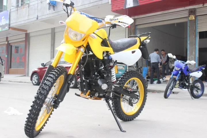 Two-wheeled All-terrain Mountain Off-road Motorcycle 125CC Dirt Bike Fuel Motorcycle