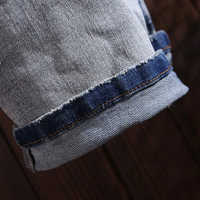 Street Fashion Men Jeans Retro Light Blue Stretch Slim Fit Hole Ripped Jeans Men Embroidery Designer Vintage Denim Pants Hombre