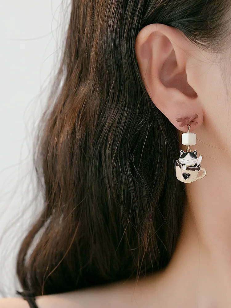 Cute Teacup Kitten Clip on Earrings for Women Girls Long Tassel Enamel Cartoon Cat In The Coffee Cup No Piercing Clip Earrings