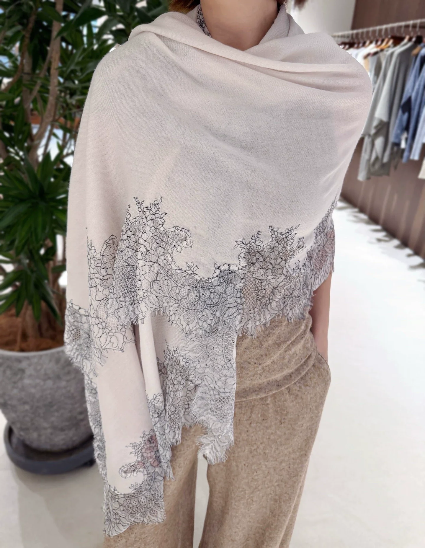Women Beige Cashmere Shawl Exquisite Lace Patchwork Fringed Large Warm Scarf Wrap Black Knitted Top