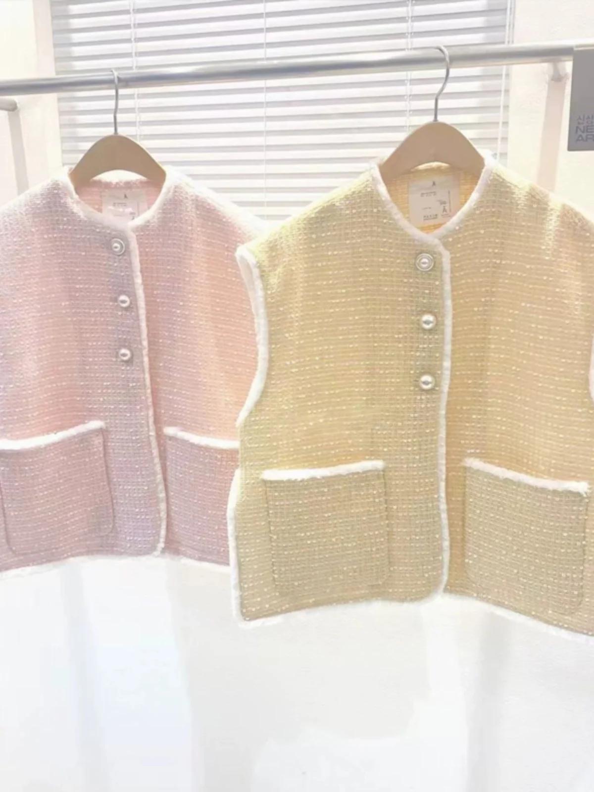 

Новинка 2023 года, женский тюре с жемчужными пуговицами, модный универсальный жилет Little Fraance Sle, весенняя верхняя одежда, качественный материал