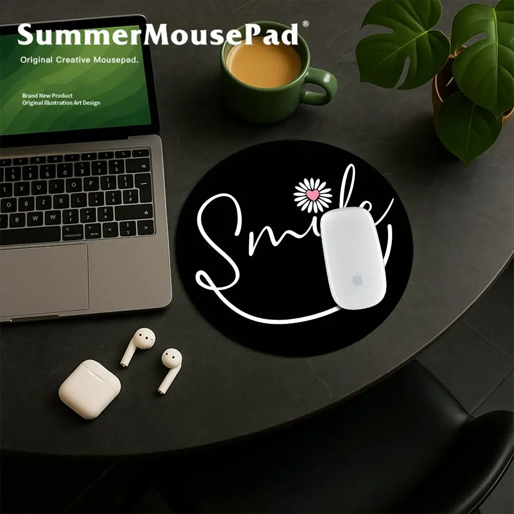Smile Pattern Gaming Mouse Pad Black Design Round Mouse Pads Anti-slip Rubber Desk Mat Suitable For Girls Office Computer Rugs
