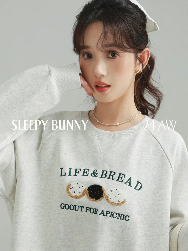 

Women's Raglan Sleeve Letter Embroidered Sweatshirt,Casual Pullover Top,Soft and Cozy,Perfect for Autumn Streetwear Fashion