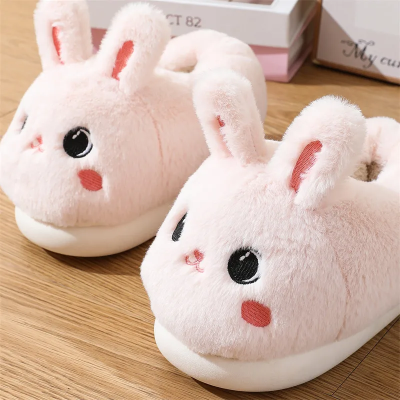 Winter New Women Indoor Slippers Furry Cartoon Animals Cotton Slides Girls Boys Cute Fluffy Home Slippers Unisex Warm Plush Shoe
