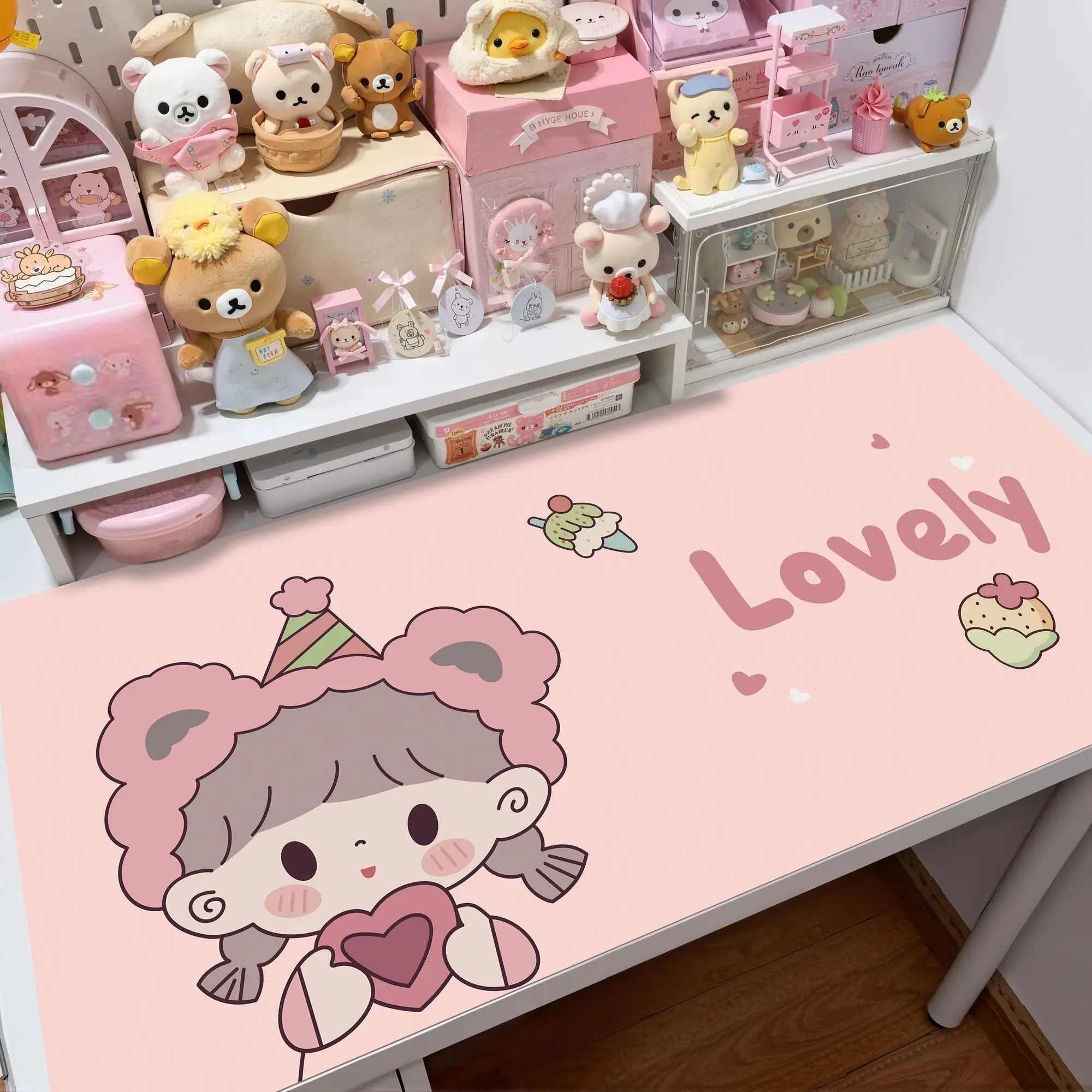 PU Leather Mouse Pad Sweet Pink Lovely Girl Polka Dot Large Size Mouse Pad Office Desk Mat Waterproof Non-Slip Desk Blotter Pad