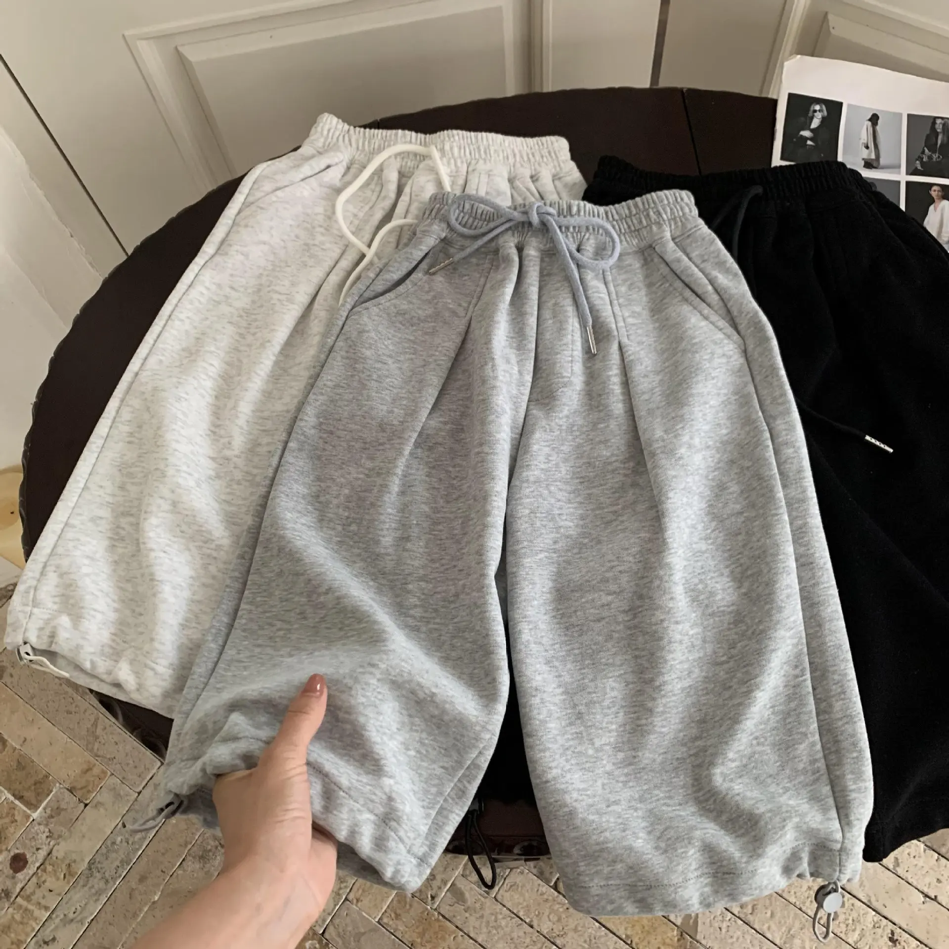 Lässige Sport-Jogginghose für Kinder und Jungen, 2024, Frühling und Herbst, neue lockere und dünne, vielseitige, gerade geschlossene Hose
